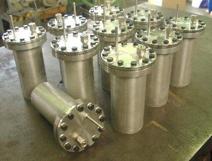 Série d’ensembles mécaniques cylindriques en métal